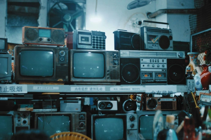 Electronics Retailers